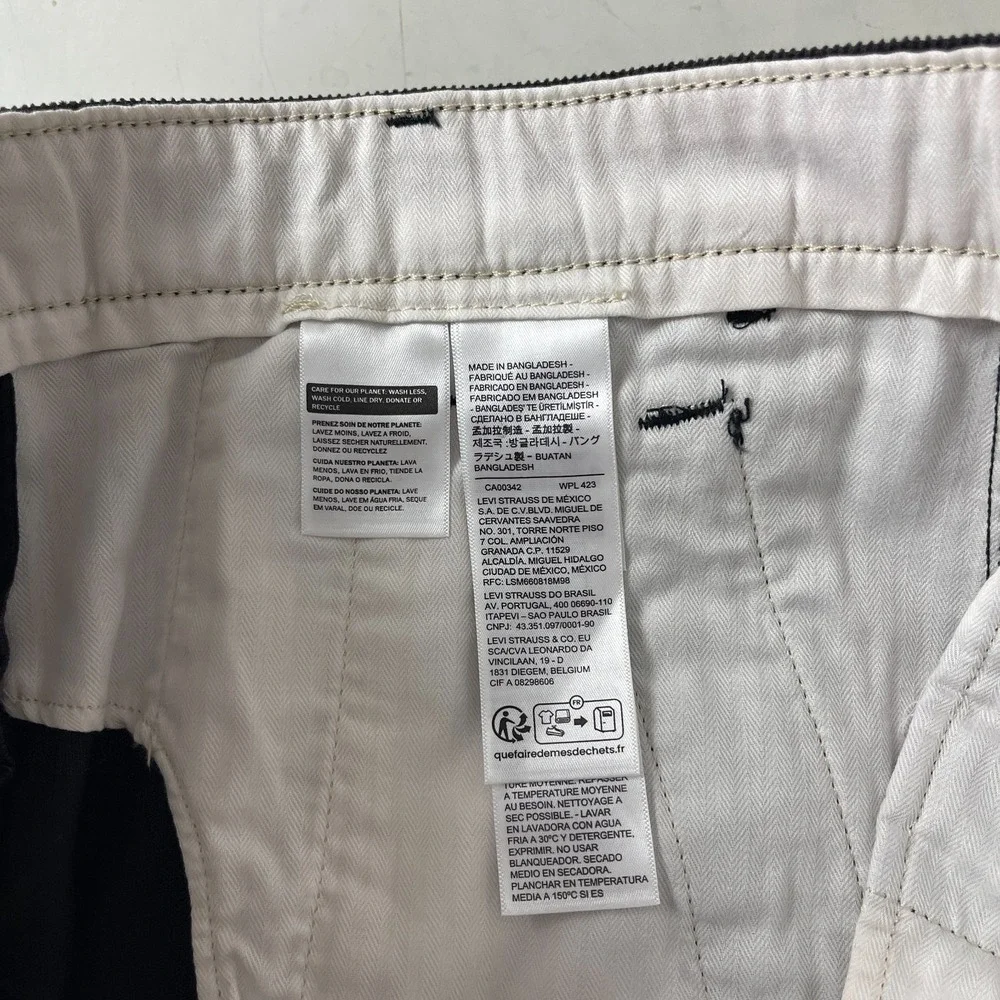 Levis Pants Mens 30x34 Black XX Chino Standard Taper Corduroy Pinwale Preppy NEW